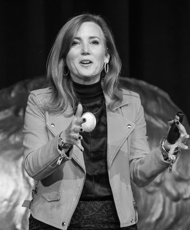 Theresa Payton First Female White House Chief Information Officer | AI Strategist | Cybersecurity & Privacy Authority